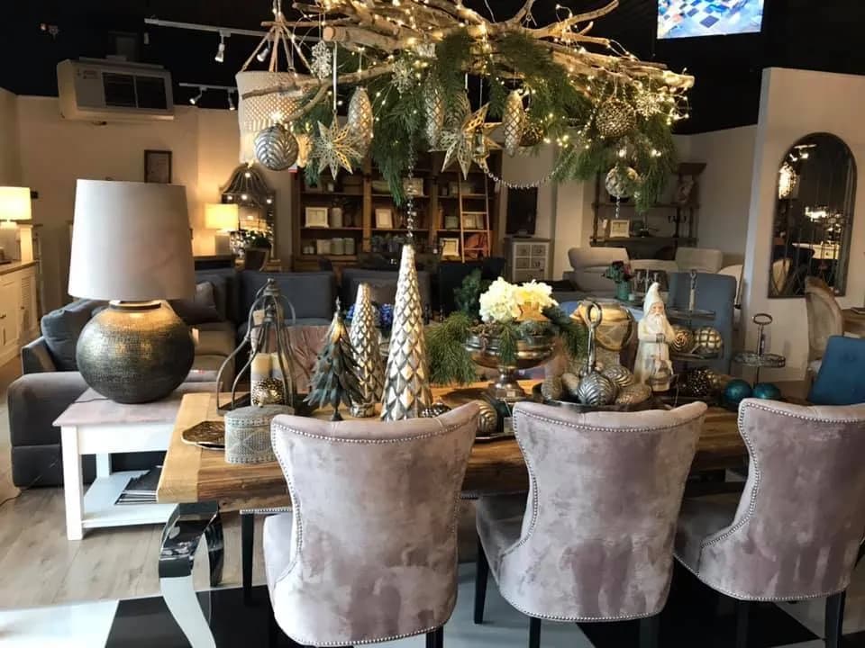 Co na stół do salonu: 10 pomysłów na przytulne dekoracje