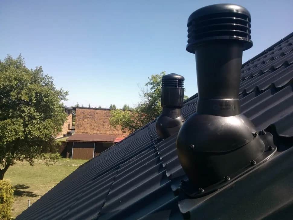 Jak prawidłowo zamontować kominek wentylacyjny na kominie