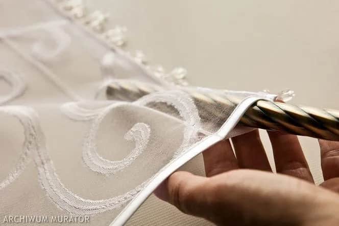 Jak uszyć firankę do łazienki: 8 prostych kroków DIY