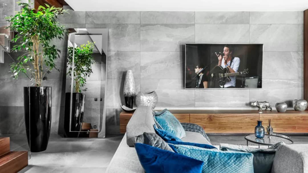 Idealne miejsce na telewizor w salonie: 5 kluczowych zasad