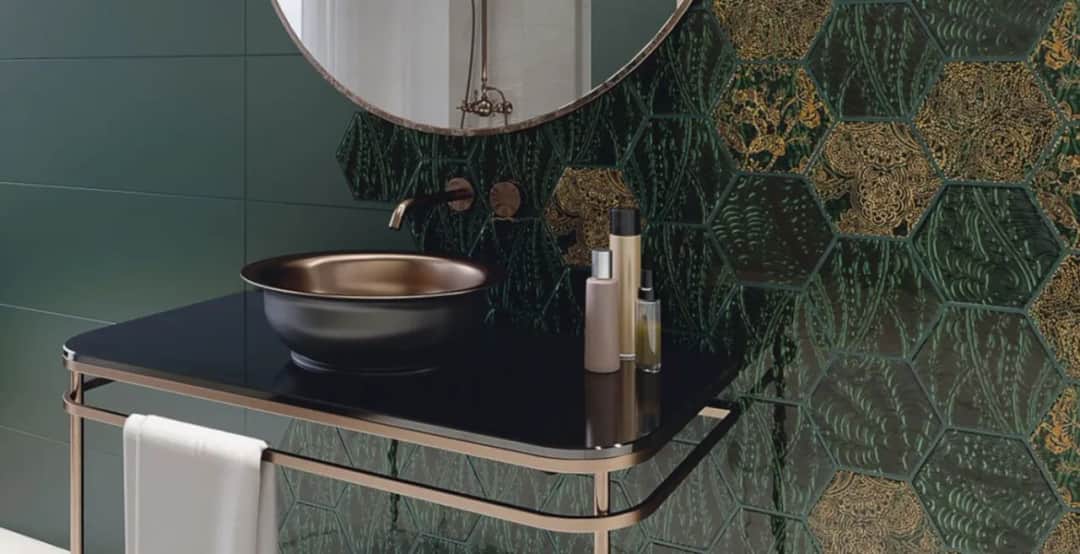 Szklane dekory do płytek: rodzaje i zastosowania w aranżacji