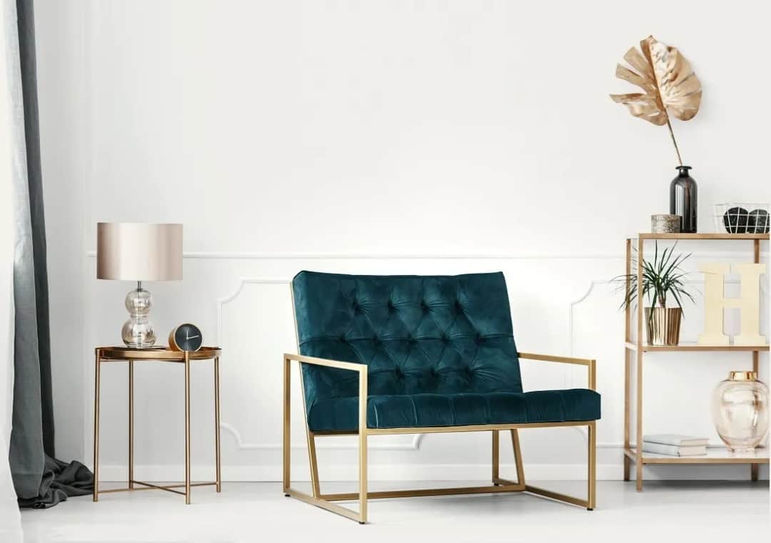 Co w rogu salonu: 7 pomysłów na aranżację pustego kąta